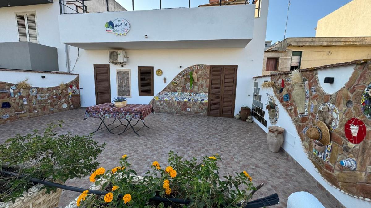 B&B Casa La Dolce Vita - Housity