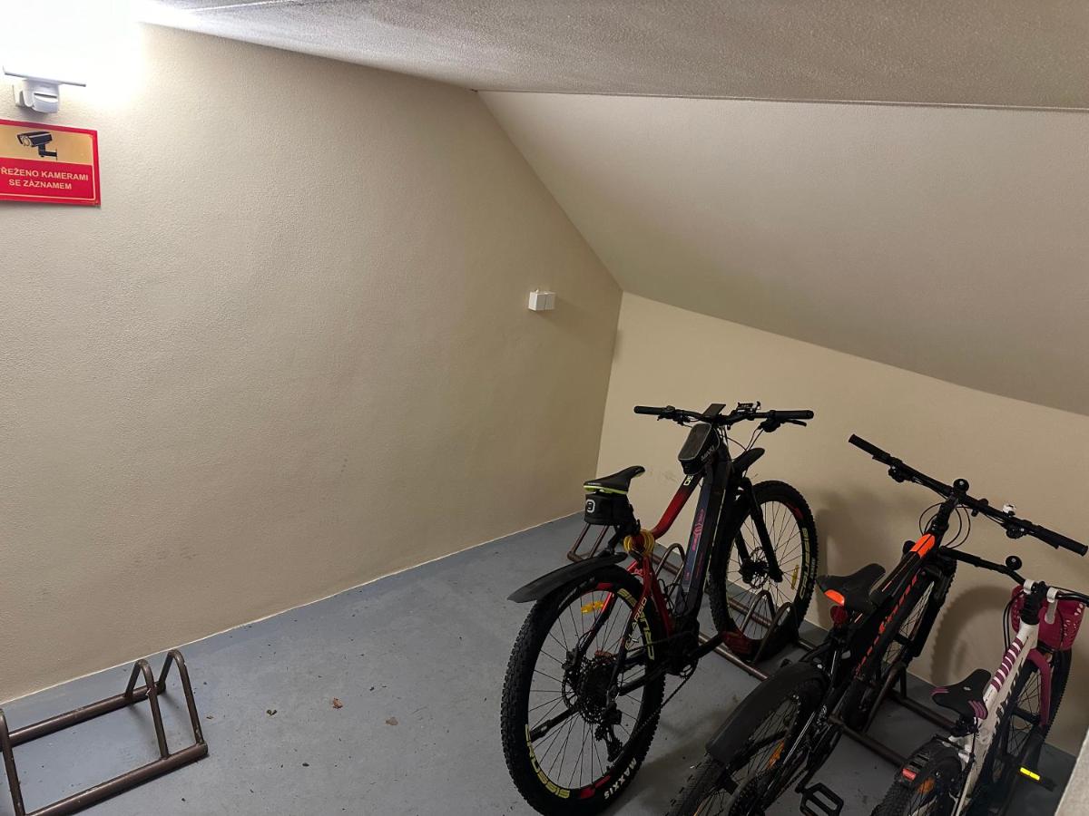 Usedlost Pivoňka - Housity