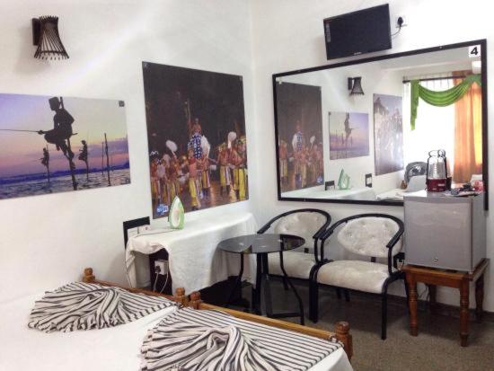Senathilaka Guest Inn - Housity