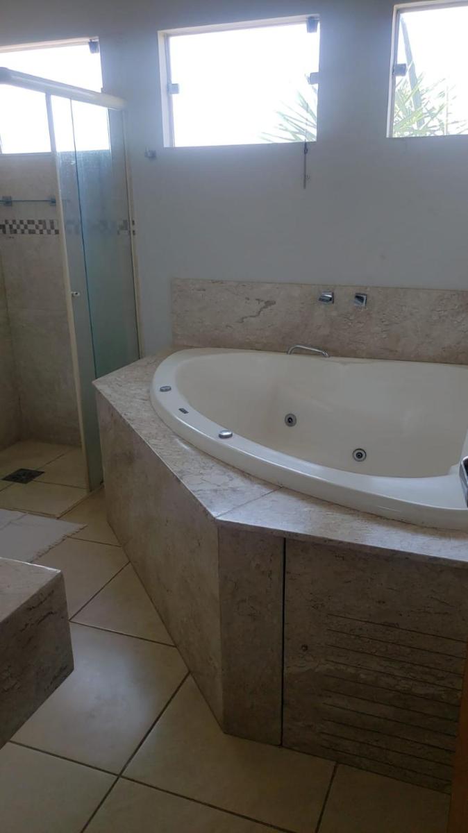 Pousada Leatis - Housity