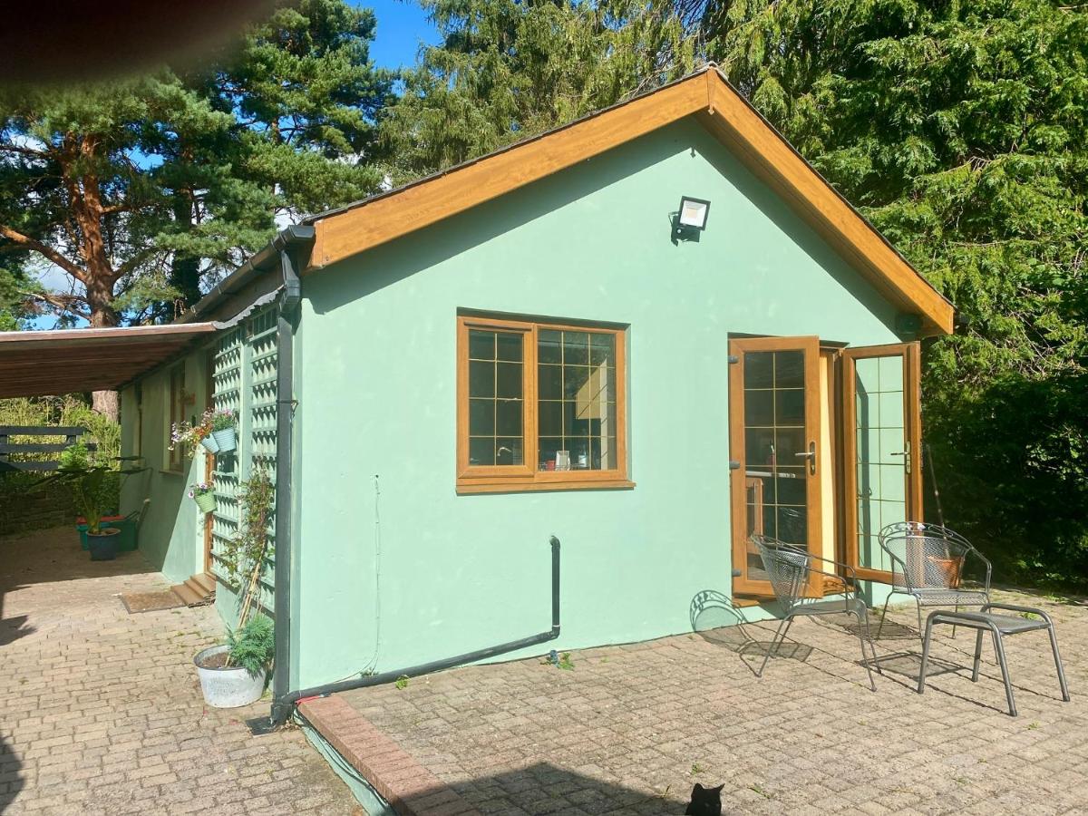 Mountain View Cottage, Hot Tub , Stunning Views - Housity