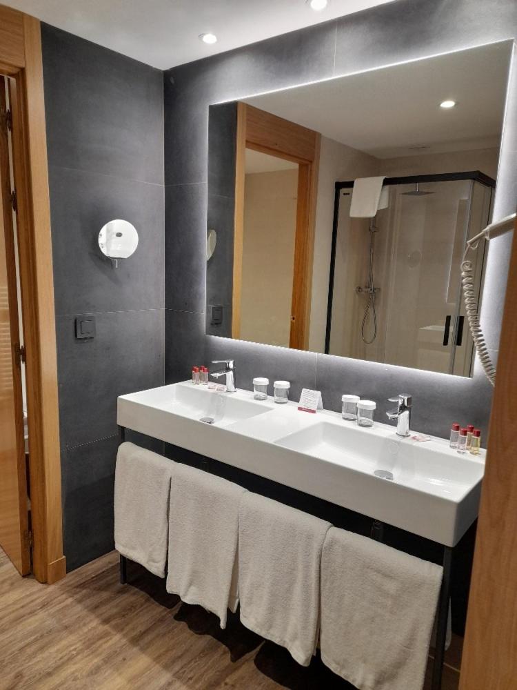 Un baño de SOMMOS Hotel Benasque Spa