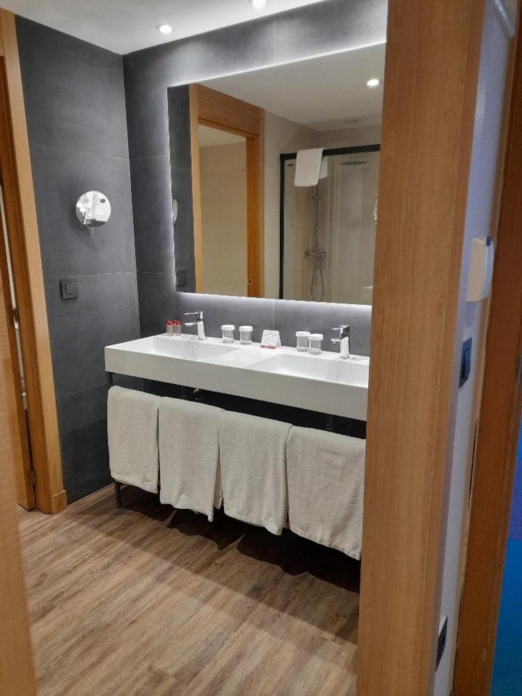 Un baño de SOMMOS Hotel Benasque Spa