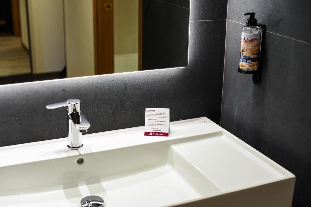 Un baño de SOMMOS Hotel Benasque Spa
