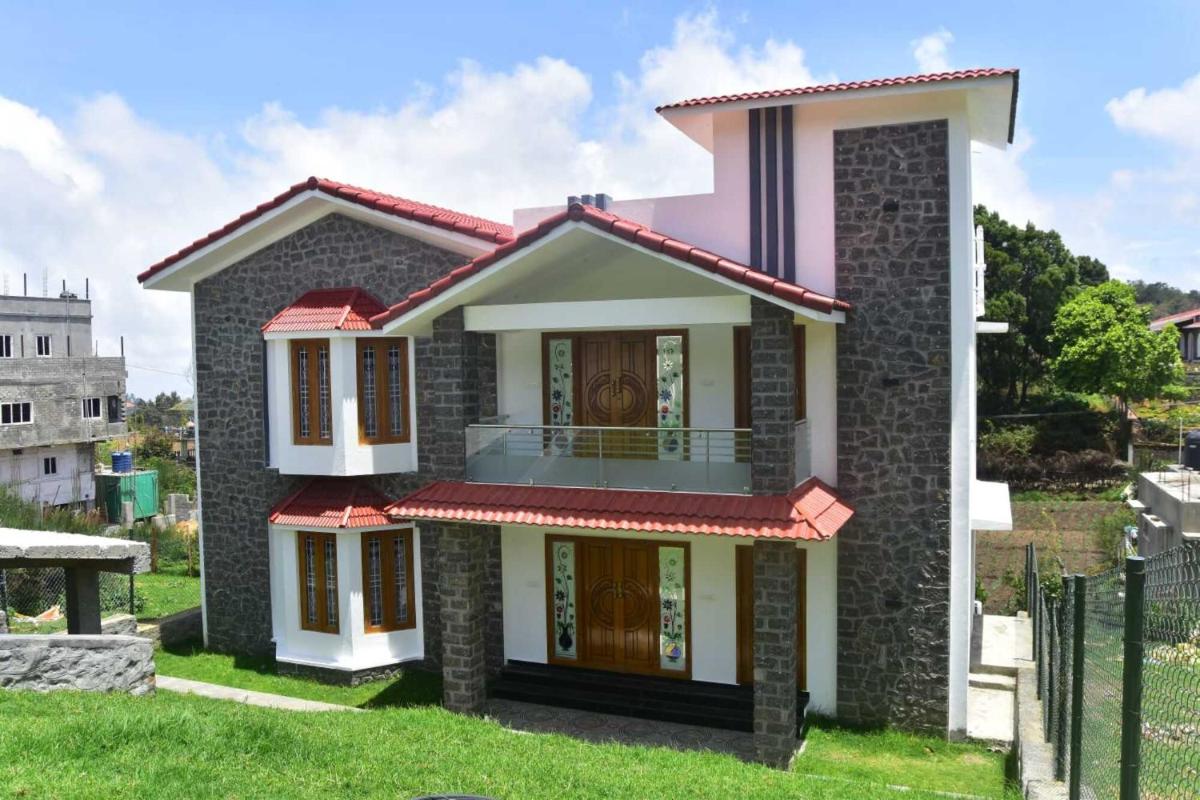 Ecstatic Stay - Beautiful Two Bedroom Cottage, Resort, Villa, HomeStay in Kodaikanal - Housity