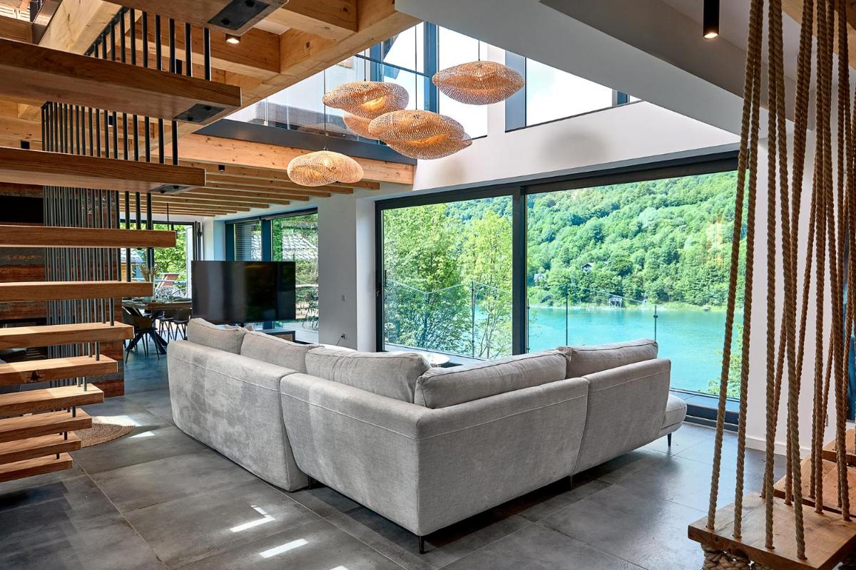 Utopia Lake View - Housity