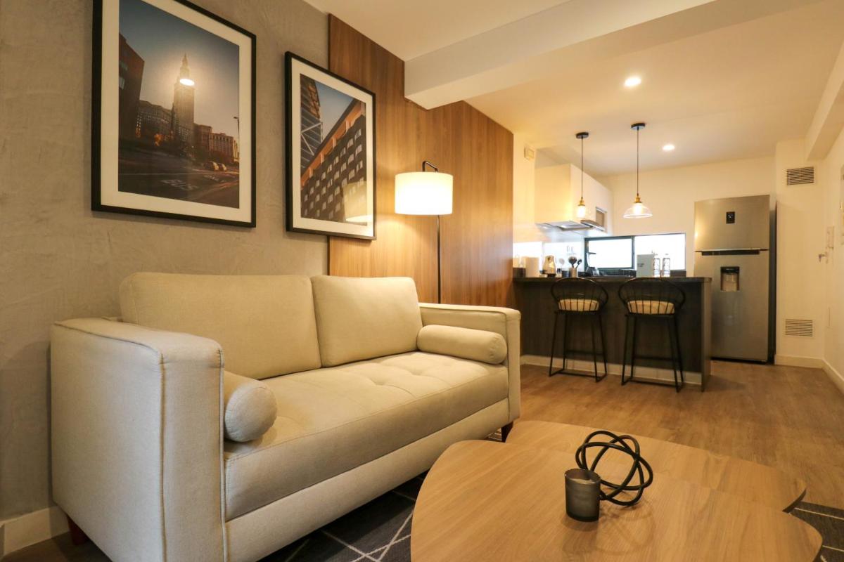 Monumental by Wynwood House - Housity