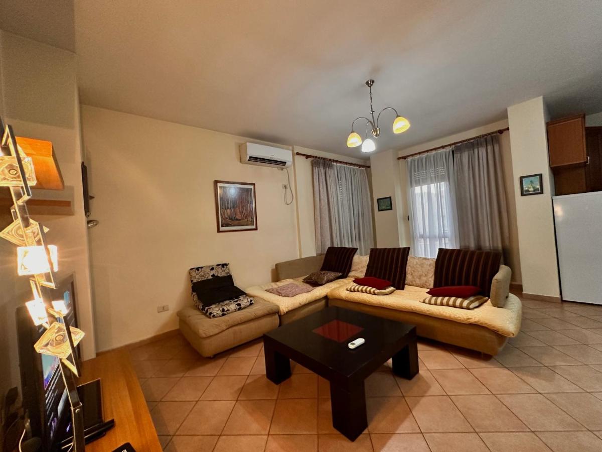 Grande House - Housity