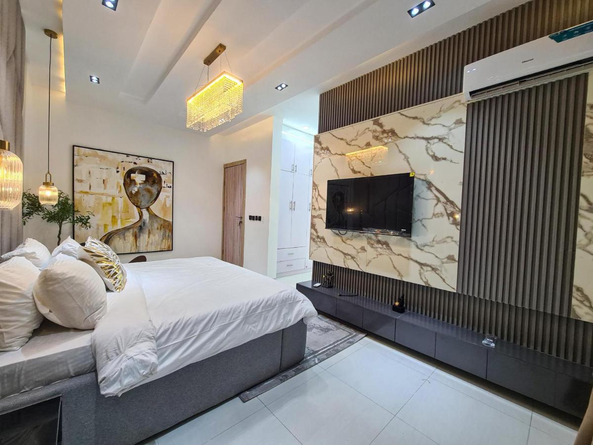 Suitetrails - Villa Toscana Luxe GRA Port Harcourt