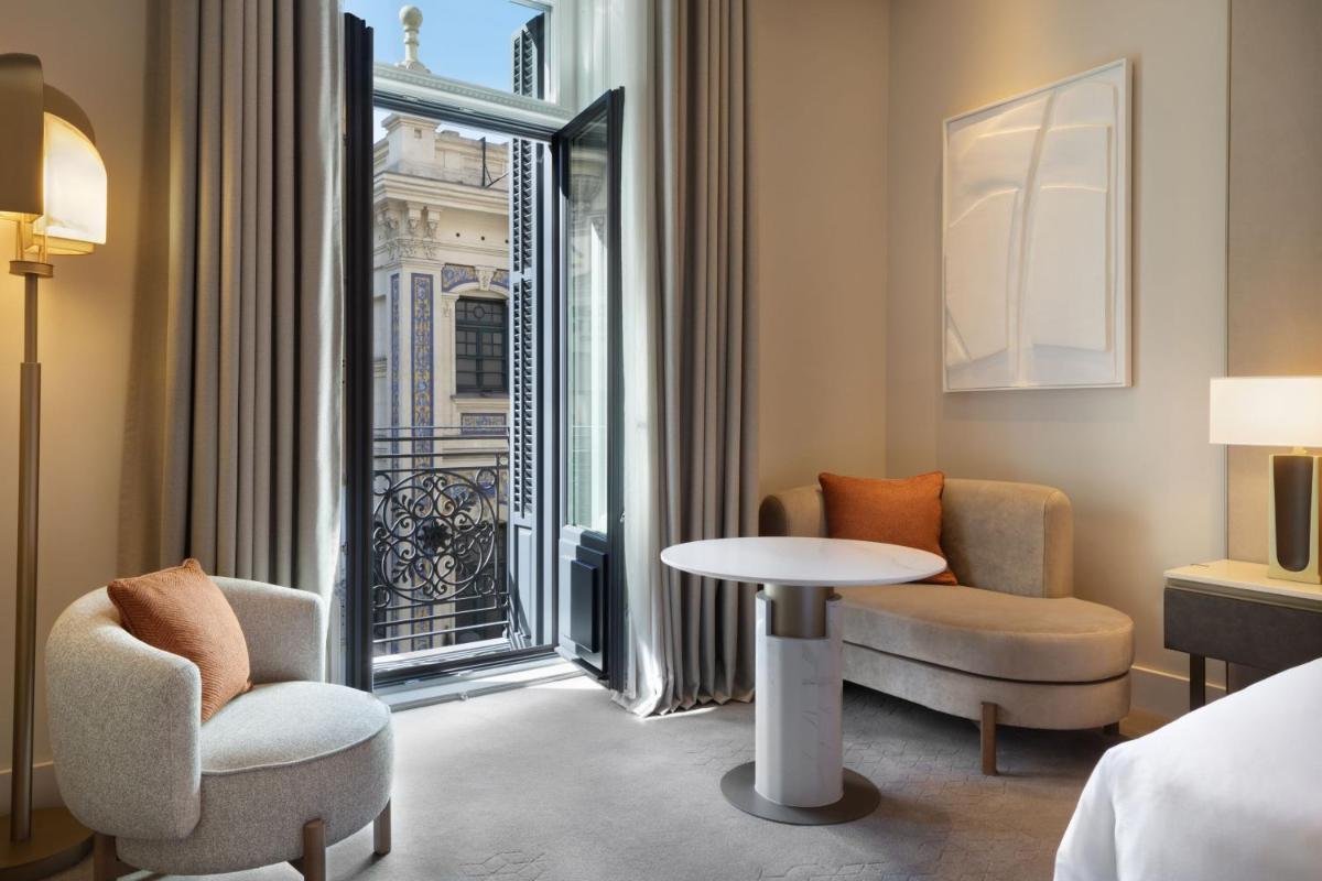 Zona de estar de JW Marriott Hotel Madrid