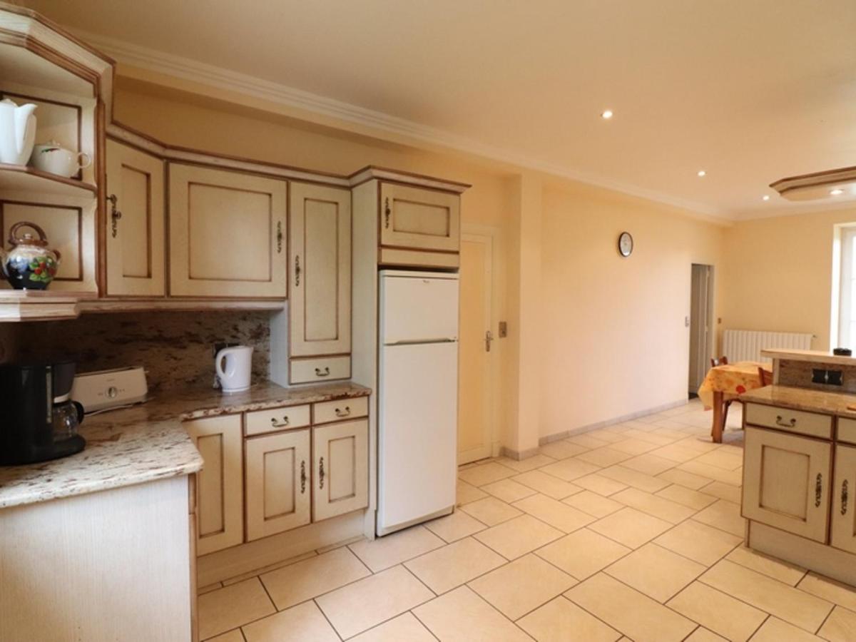 Maison spacieuse entre Monts du Cantal et Aubrac - 10 pers, 2000m² de terrain, animaux acceptés - FR-1-742-139 - Housity