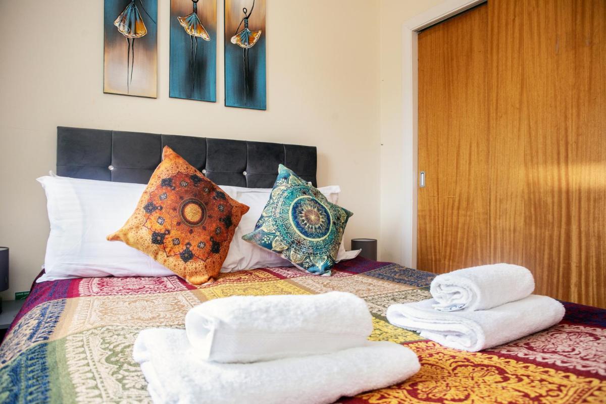 The SUMMIT Apartment - Aberdeen City Centre - Perfect for Long and short Stay - Housity