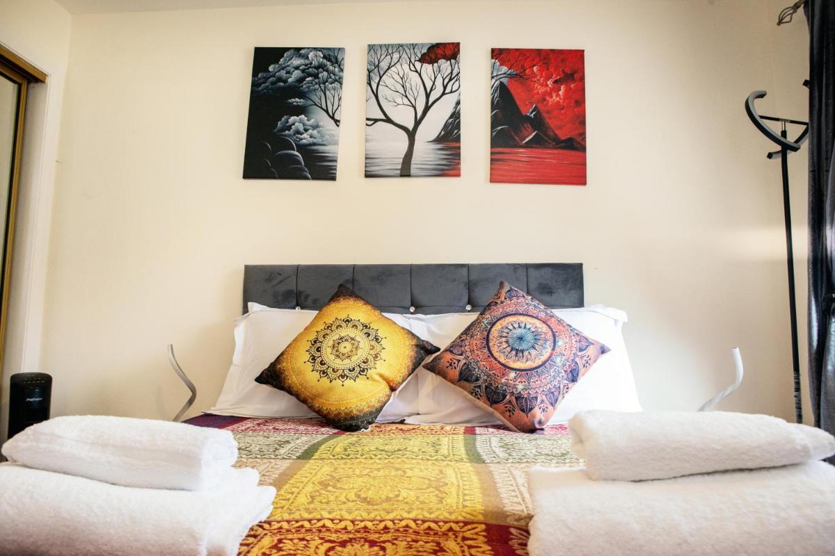 The SUMMIT Apartment - Aberdeen City Centre - Perfect for Long and short Stay - Housity