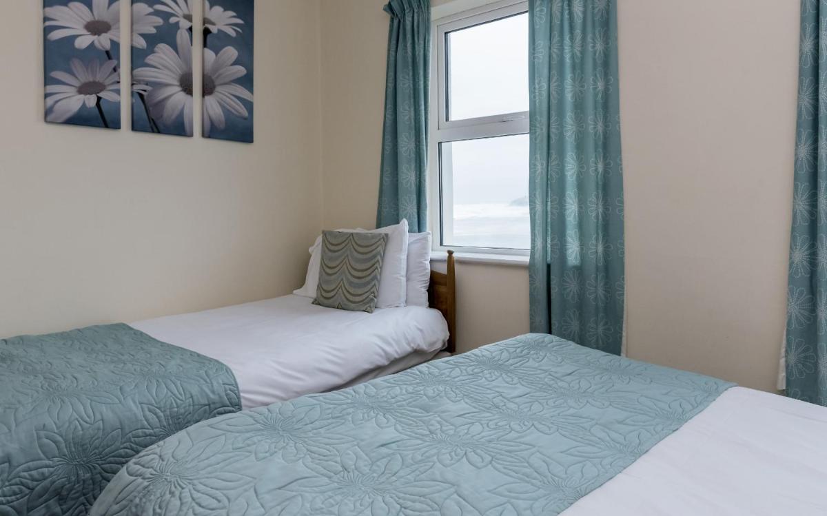 Ocean View - 2 Bedroom Townhouse - Housity