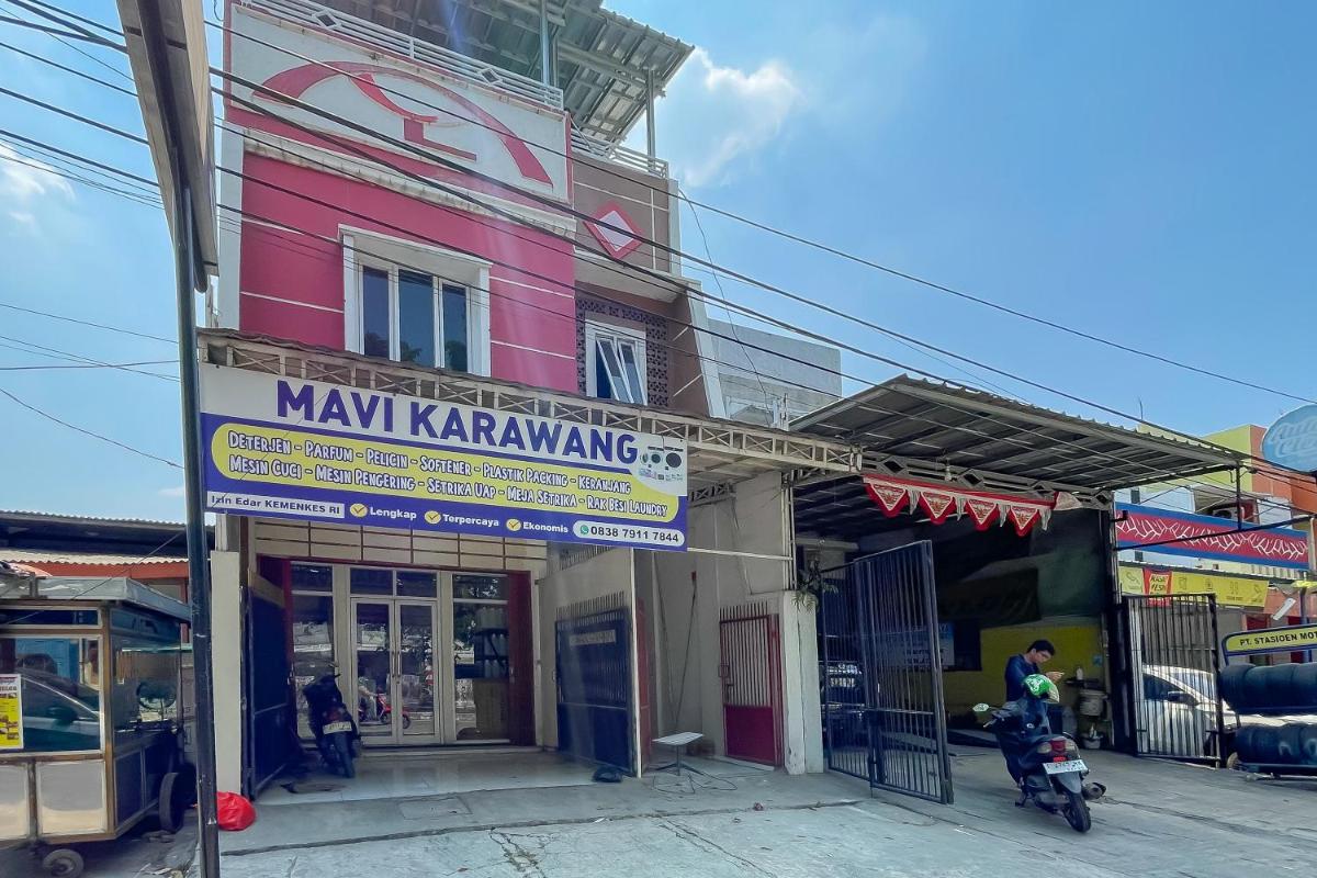 RedDoorz Near Karawang Central Plaza - Housity