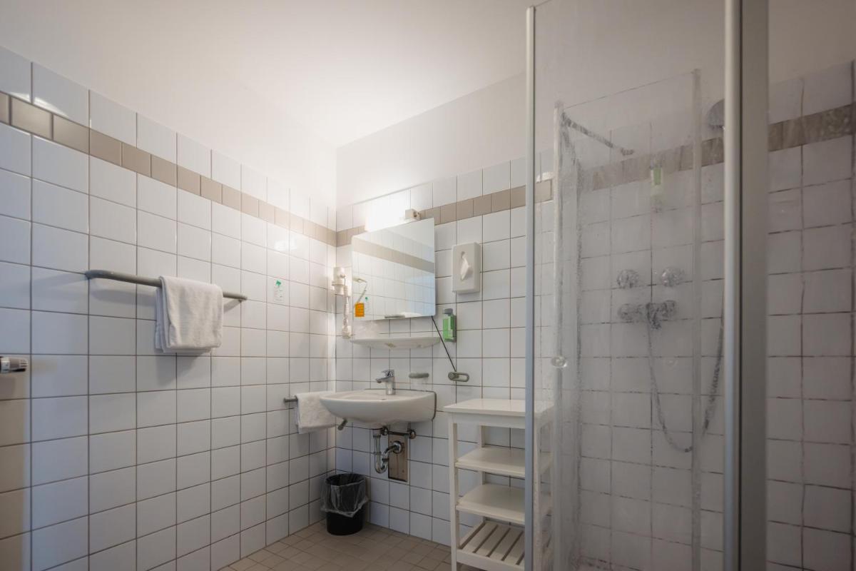 Hotel Mirage - Housity