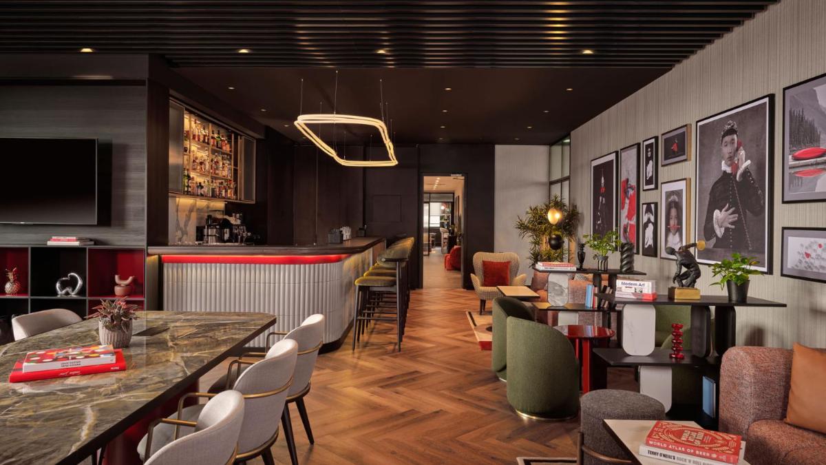 Radisson RED Belgrade - Housity