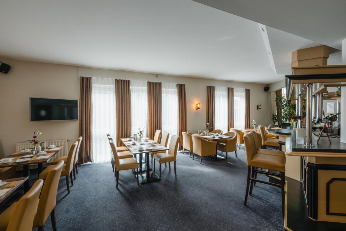 Hotel Mirage - Housity