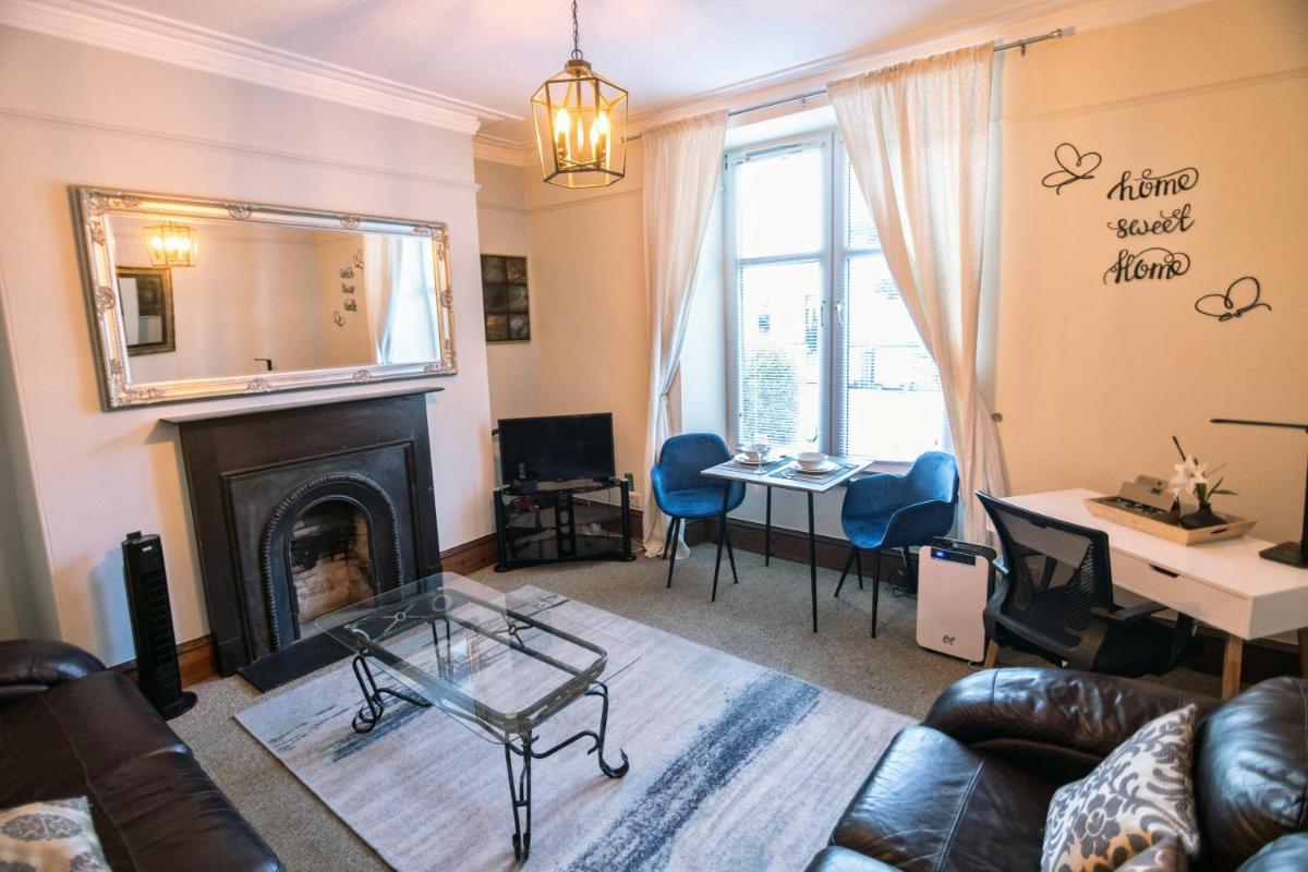 SUMMIT Apartment - Cozy Aberdeen West End Flat Prime Location - Perfect for Short or Long stay - 1 bedroom - Housity