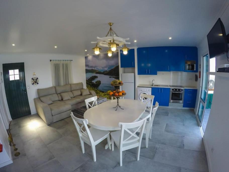 Ocean Garden House - Azorean Butler - Housity