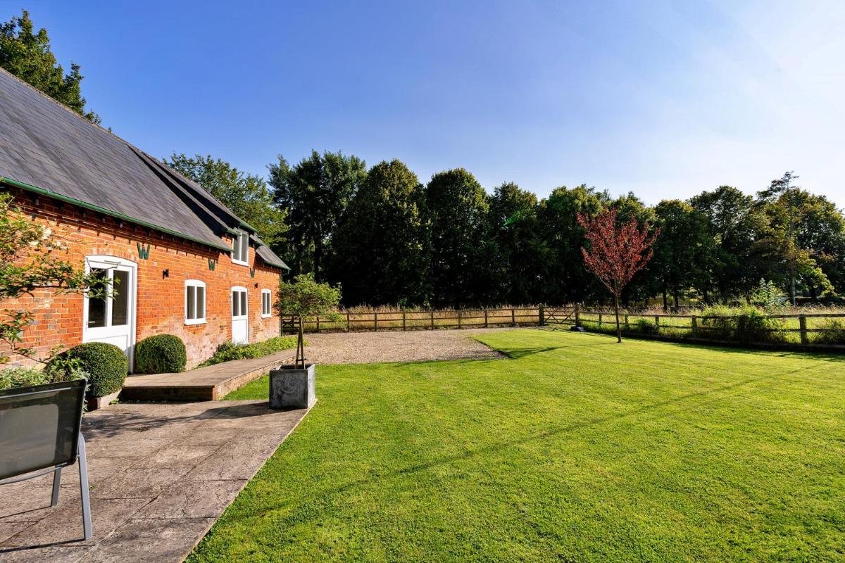 Finest Retreats - The Old Granary - Housity