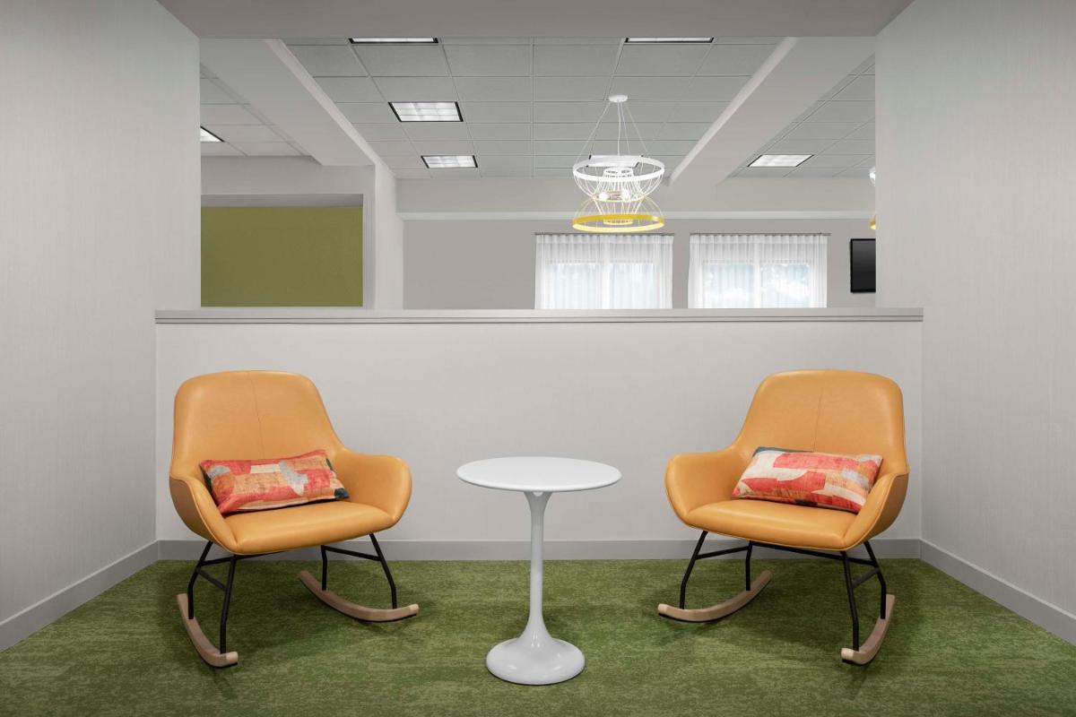Spark By Hilton San Antonio Airport - Housity