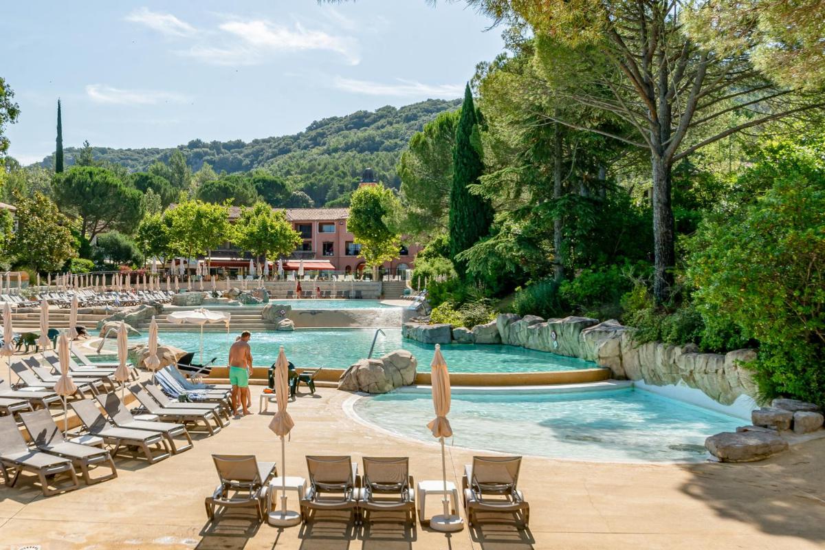 Village Pierre & Vacances Le Rouret - Housity