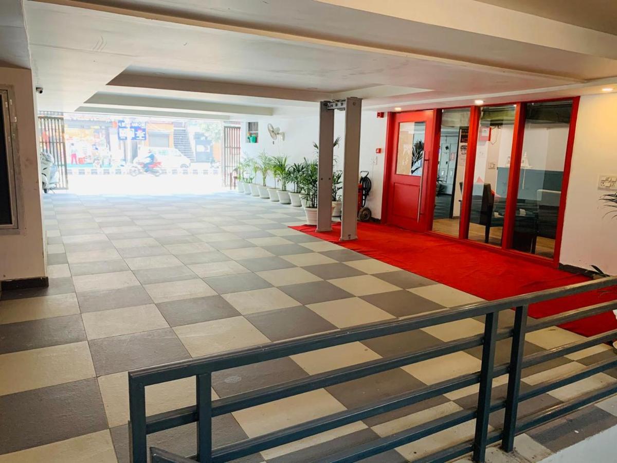 Nidra Hotel Paschim Vihar - Hizvo