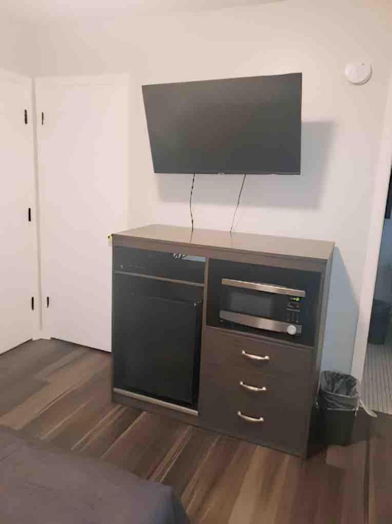 National Avenue Hotel - Housity
