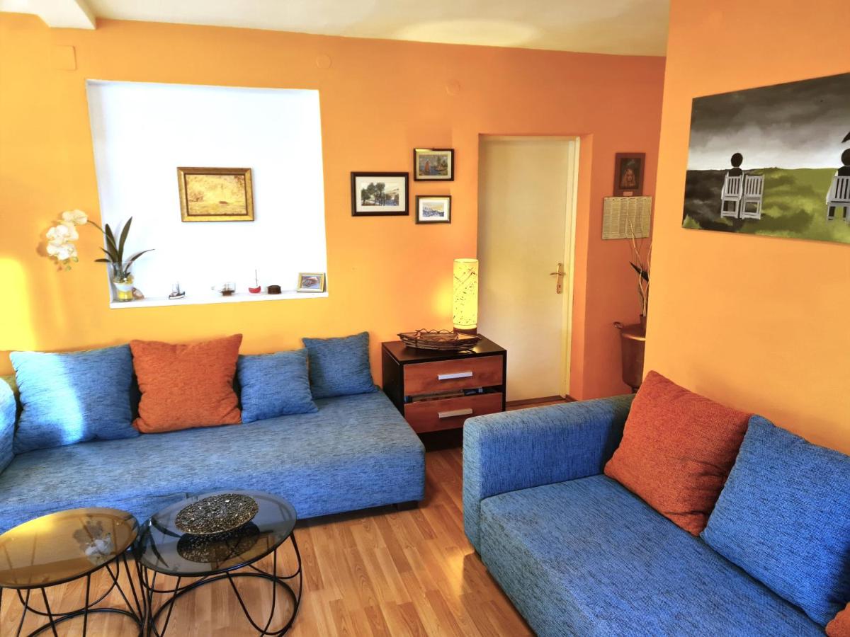Apartman "SARAH" - One apartment house - Housity
