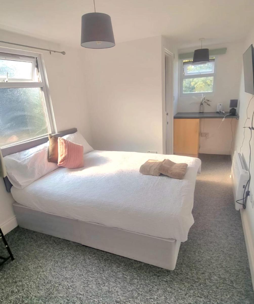 London En-suite Double Rooms - Leytonstone E11 - Housity