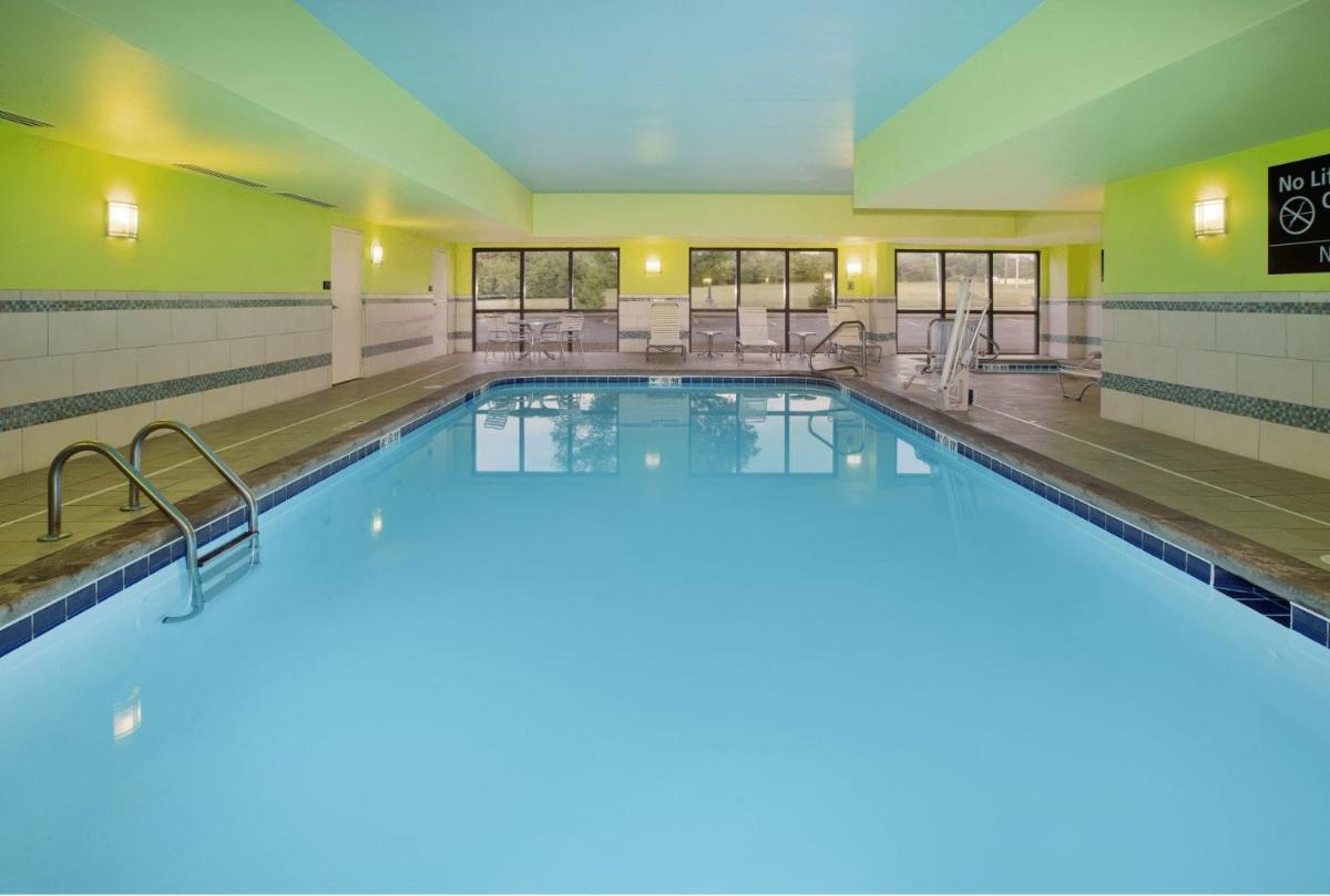 Hampton Inn Cincinnati Northwest Fairfield - Housity