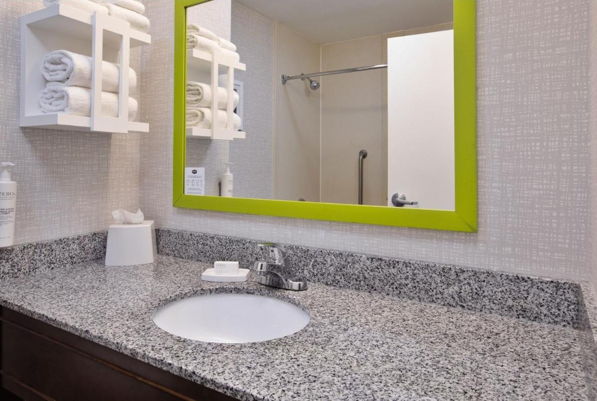 Hampton Inn Cincinnati Northwest Fairfield - Housity