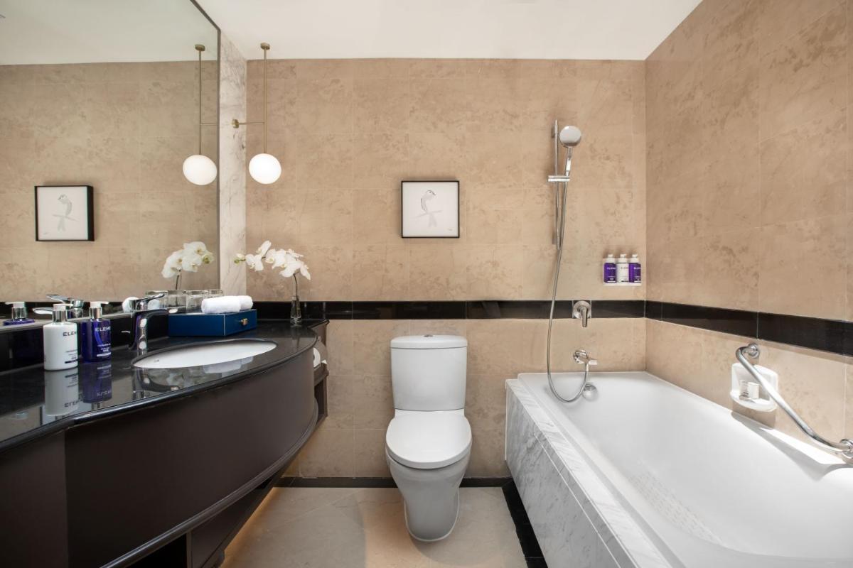 voco Wuhan Xinhua, an IHG Hotel - Housity