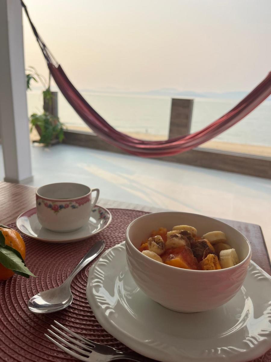 Casa Pé na Areia SC - Housity