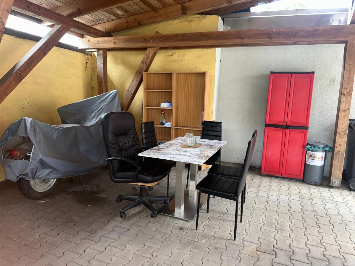 Modernes Apartment 5 , 6 und 7 in Bochum - Hizvo