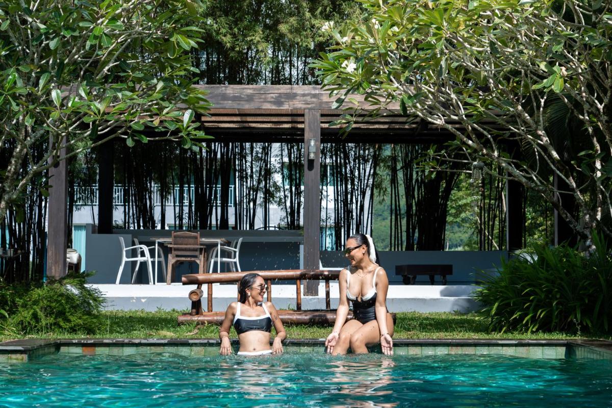 Isara Khao Lak - Housity