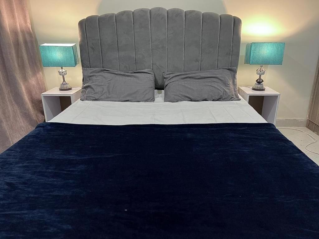 JoyUs Serviced Apartments E-11 - Housity