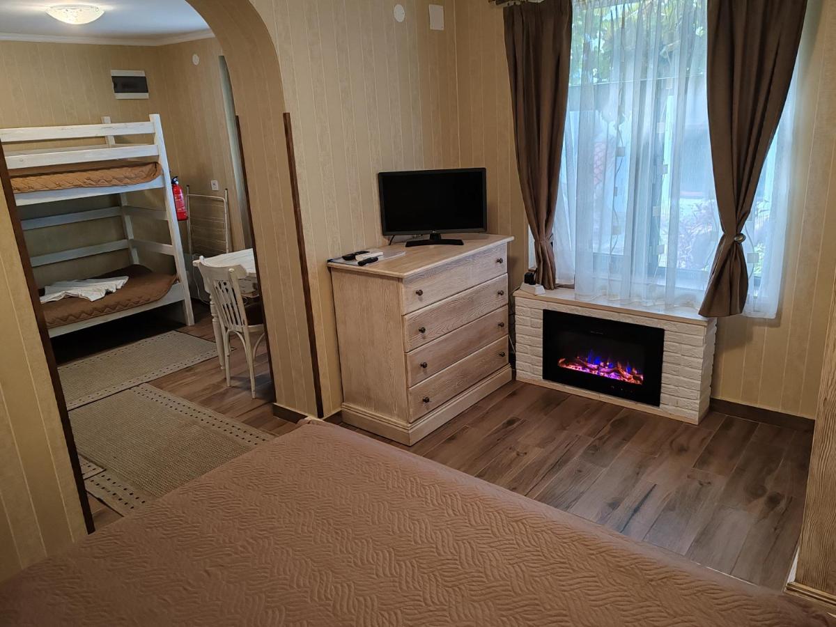 Самостоятелна Вила в Хаджи Марковата къща за гости в Дряново - Housity