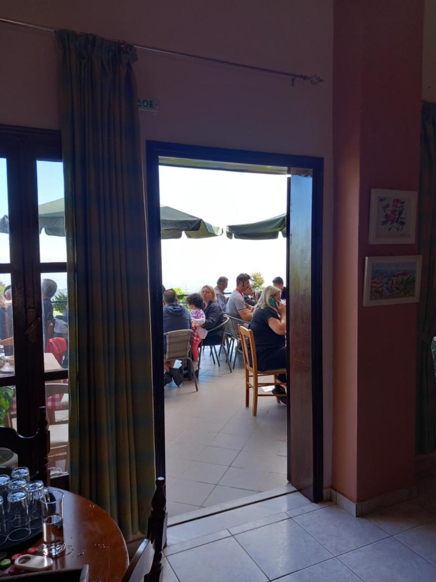 HOTEL ΗΩ (ΞΕΝΩΝΑΣ ΤΣΙΑΧΡΗΣ) - Housity