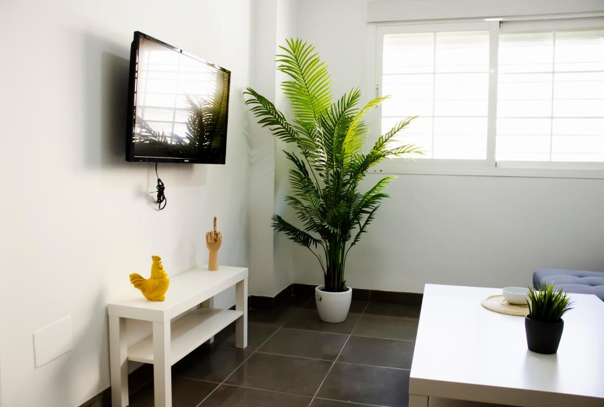 Elegant Apartament Beach Andalusia - Housity