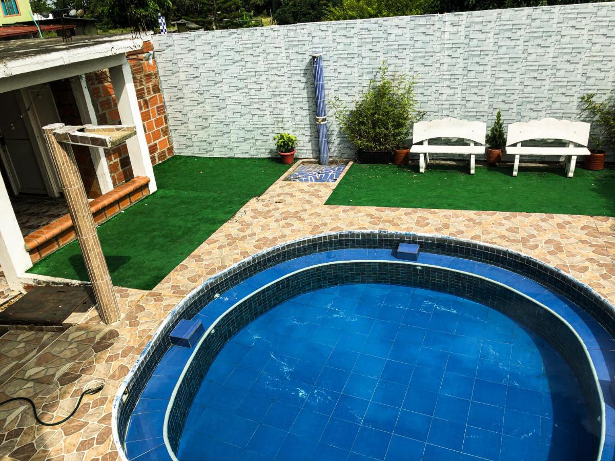 Hospedaje campestre Cerca de Cali y Palmira - Housity