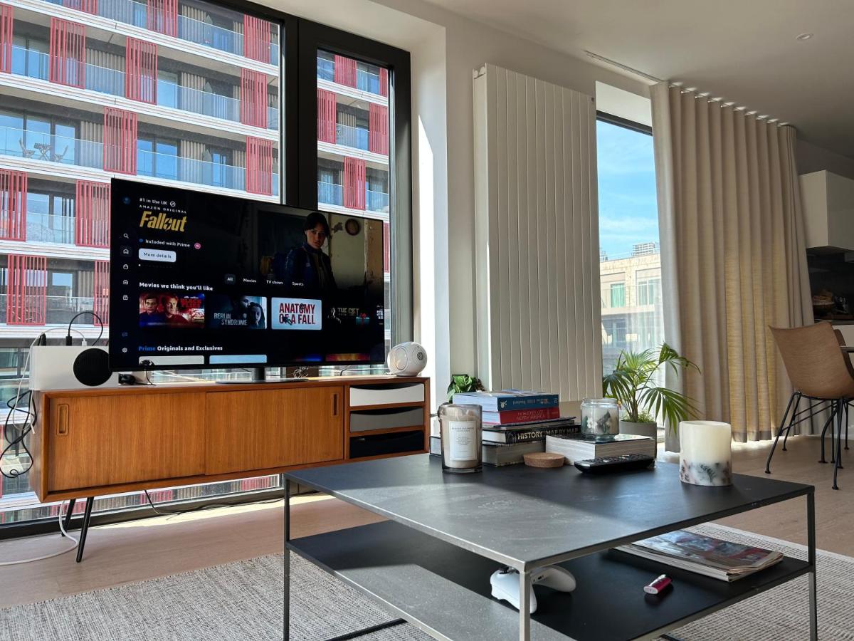 Royal Wharf by the Thames - Housity