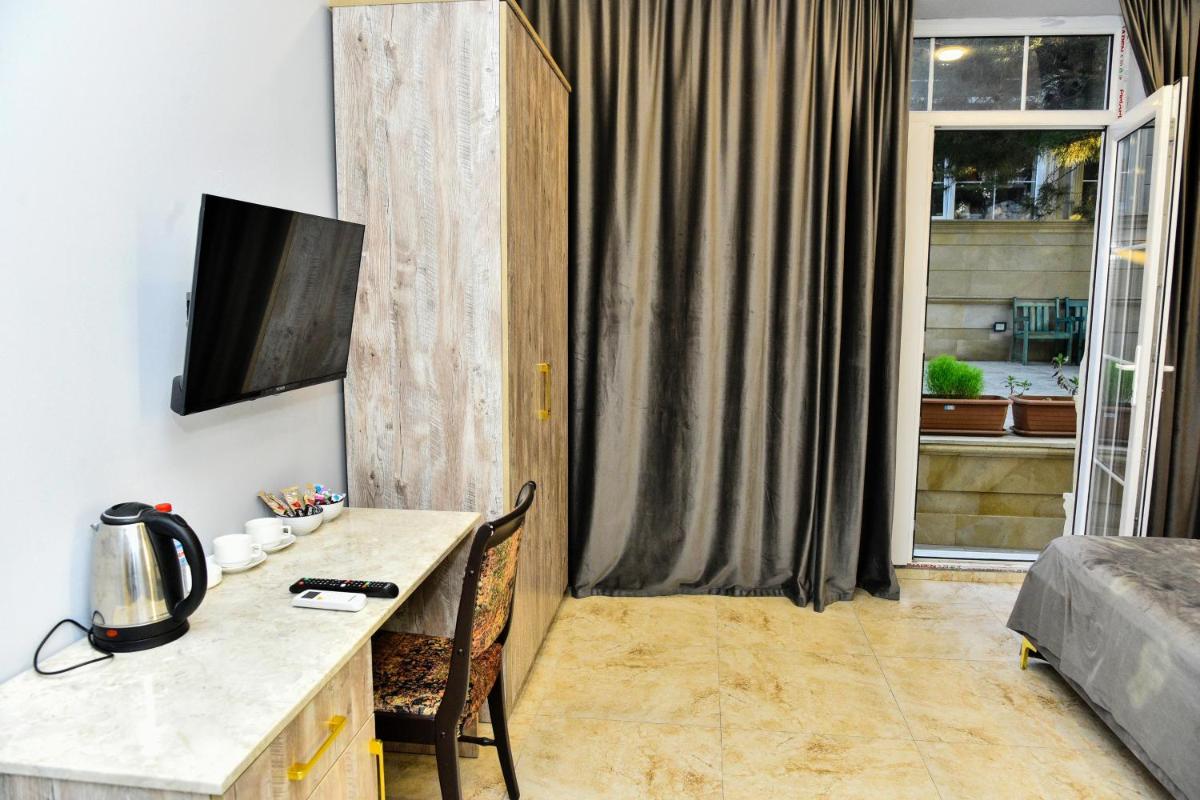 Avra Hotel - Housity