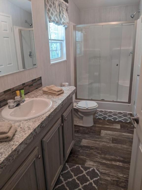 Lakeside Vacations - Housity