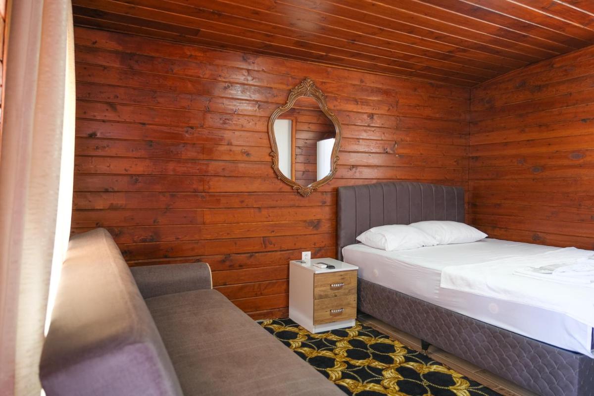 Bu Bungalow Hotel - Housity