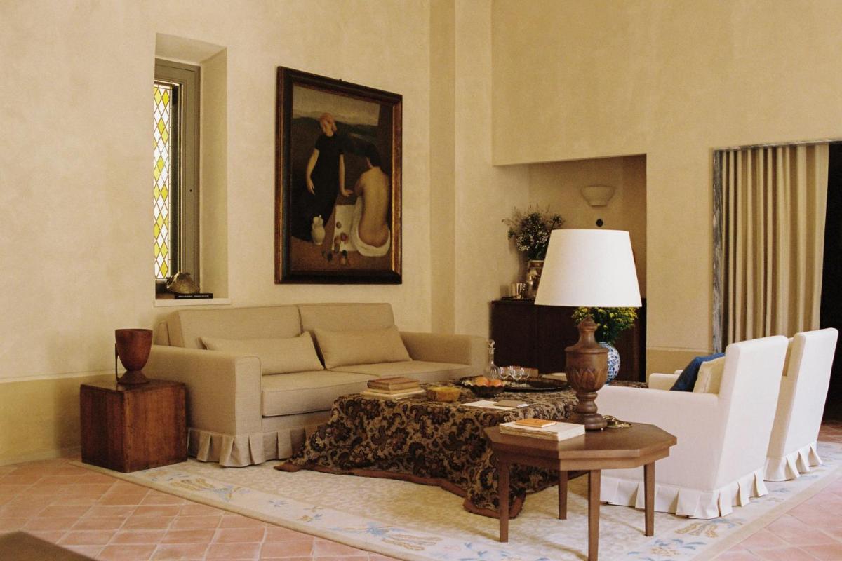Coin salon dans l'établissement Hôtel du Couvent, a Luxury Collection Hotel, Nice