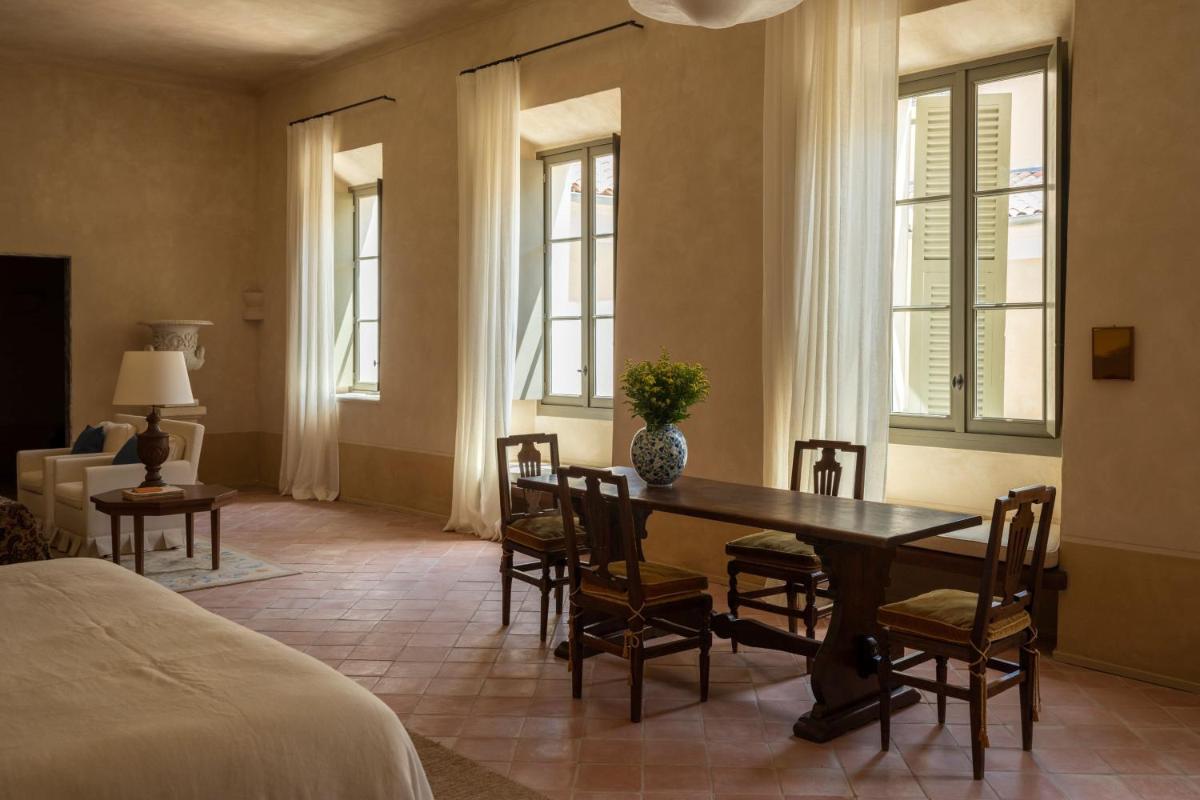Un ou plusieurs lits dans un hébergement de l'établissement Hôtel du Couvent, a Luxury Collection Hotel, Nice