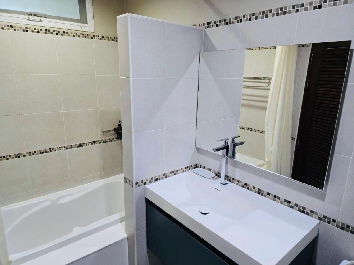 J Park Hotel - SHA Extra Plus - Housity