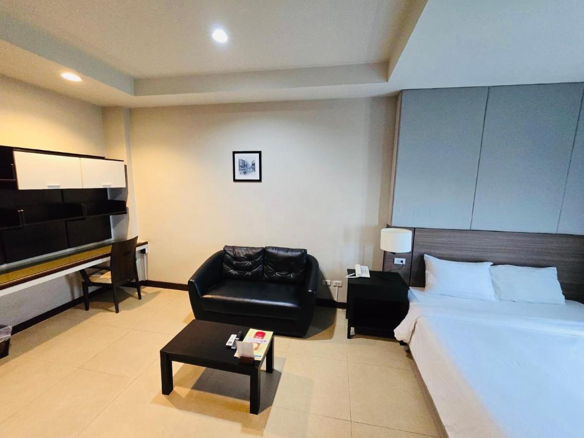 J Park Hotel - SHA Extra Plus - Housity